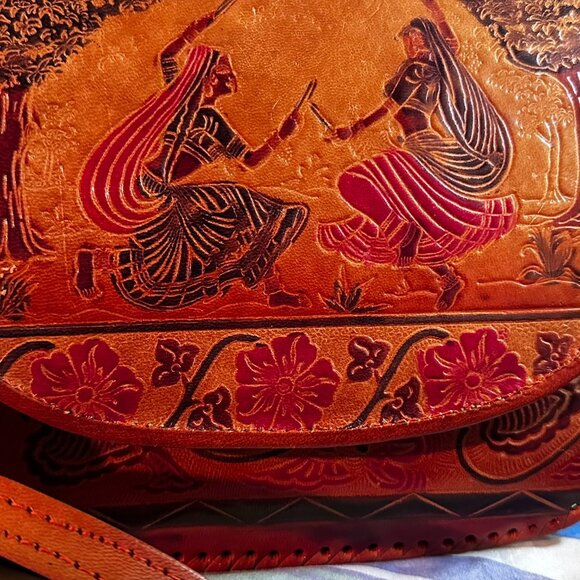 MunMun Vintage Handmade Stained Leather Scene Crossbody Purse - Picture 2 of 7